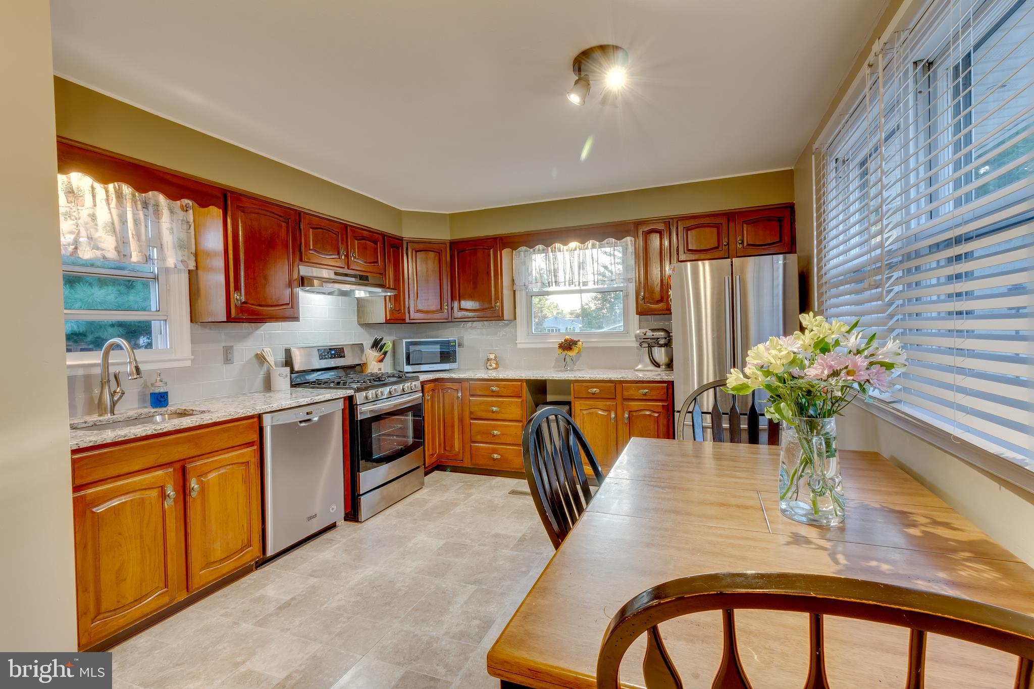 20 Estate Road Lumberton, NJ 08048 - Photo 1 of 28