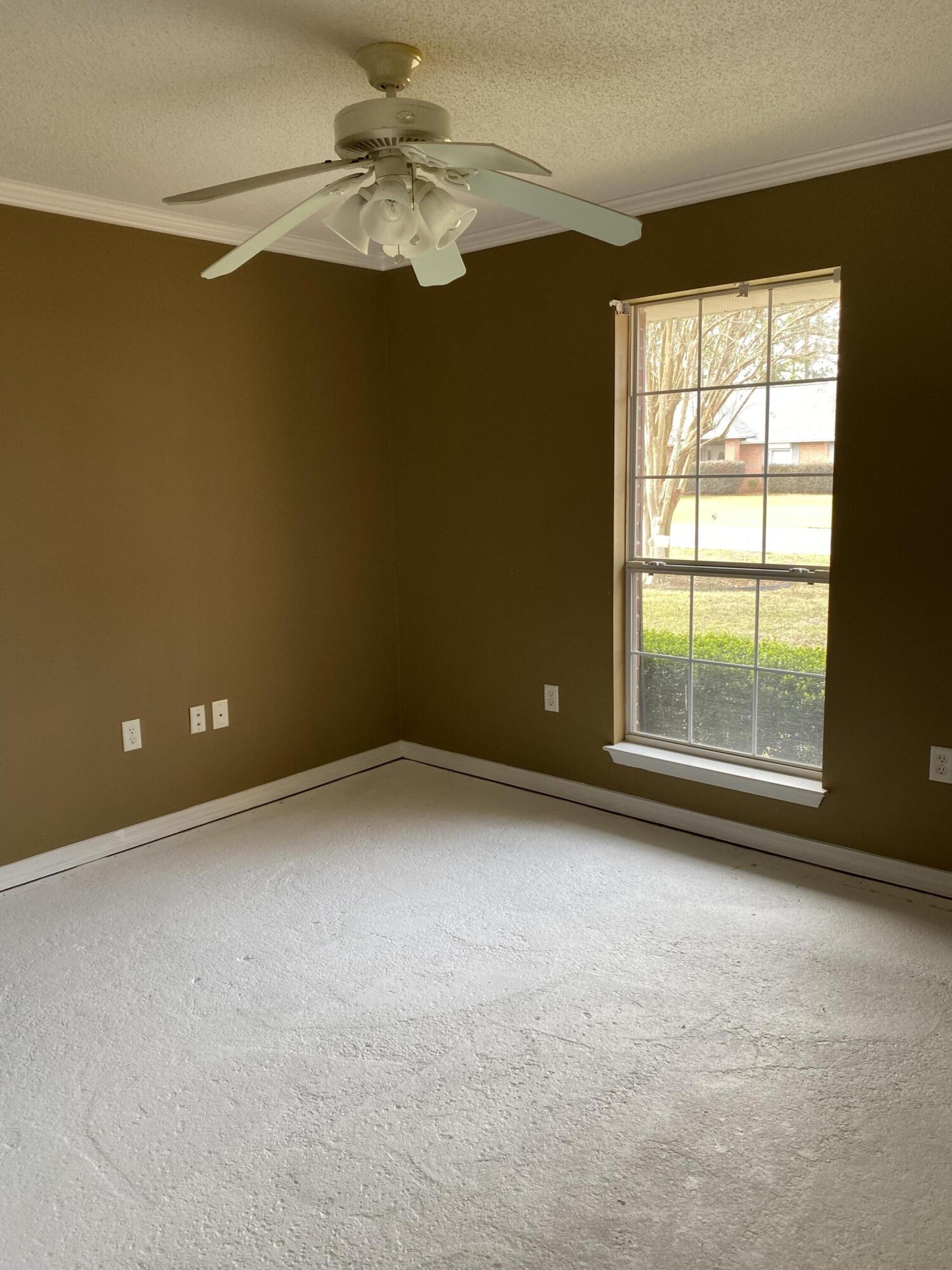 175 Beacon Way Miramar Beach, FL 32550 - Photo 18 of 26 an empty room with a window