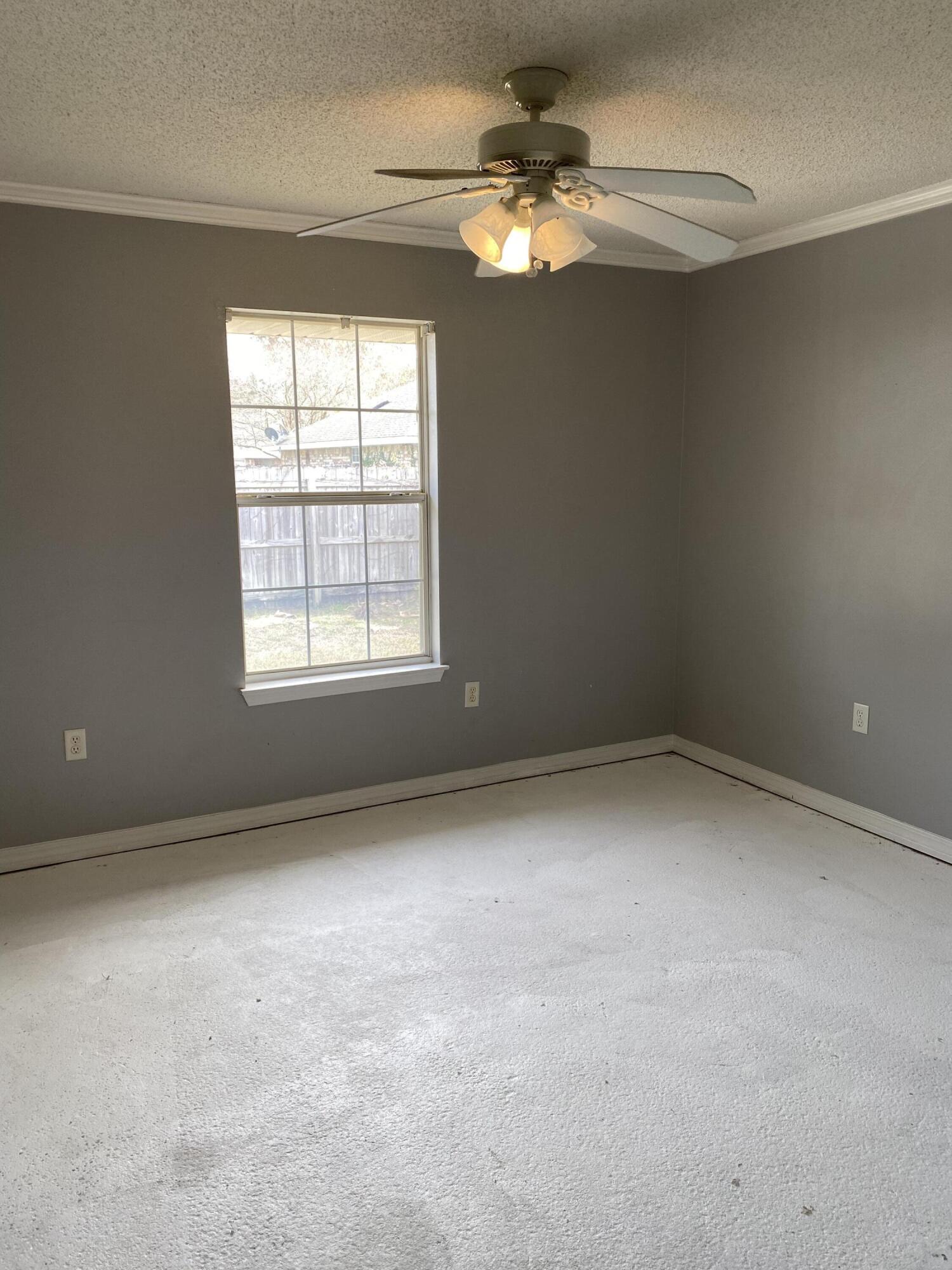 175 Beacon Way Miramar Beach, FL 32550 - Photo 21 of 26 an empty room with a window