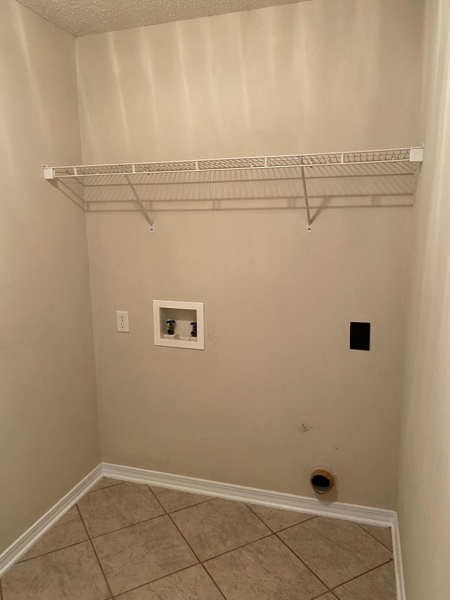 175 Beacon Way Miramar Beach, FL 32550 - Photo 23 of 26 a view of a small space