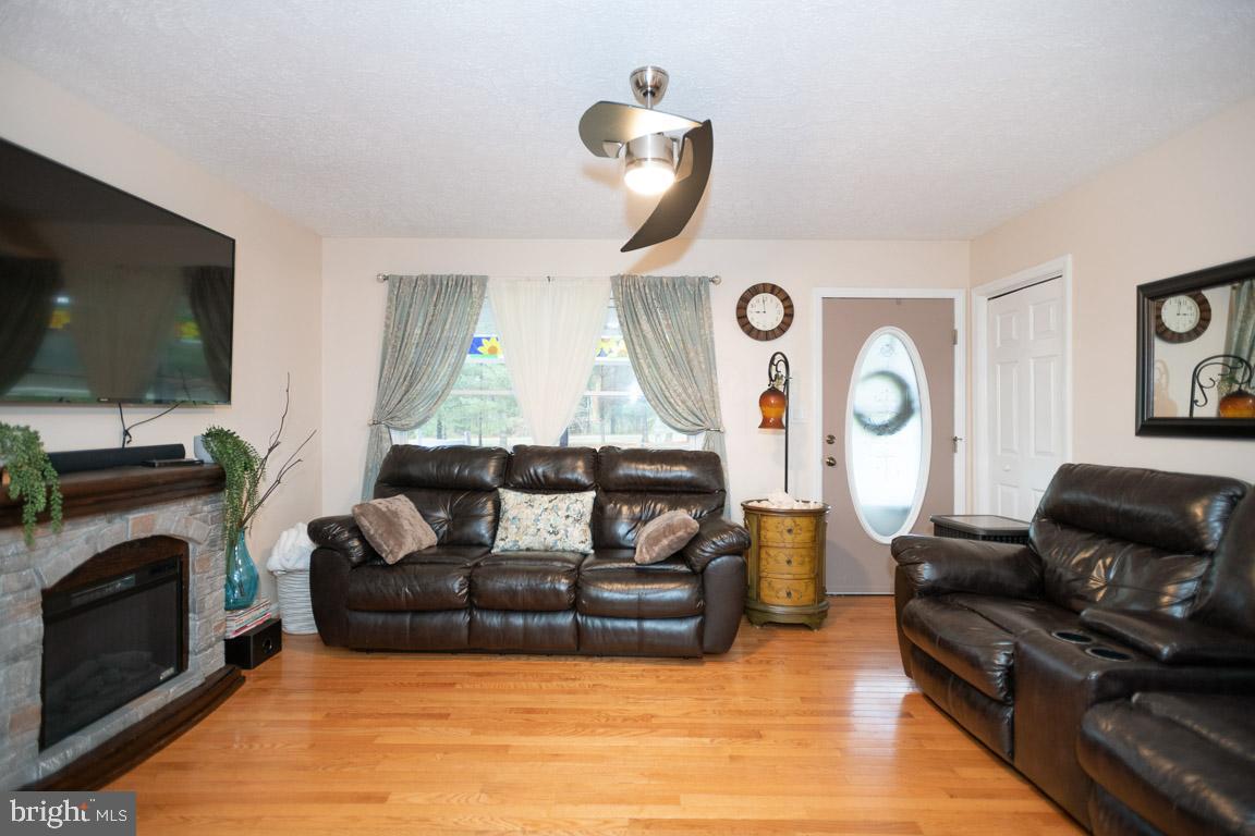 6211 Glebe Way Boston, VA 22713 - Photo 2 of 62 Gallery Image 2