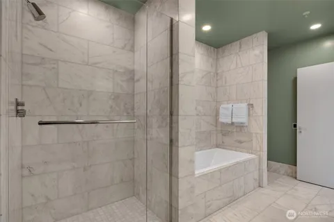 $2,850,000 | 121 Stewart Street, Unit 3704, Seattle, WA 98101