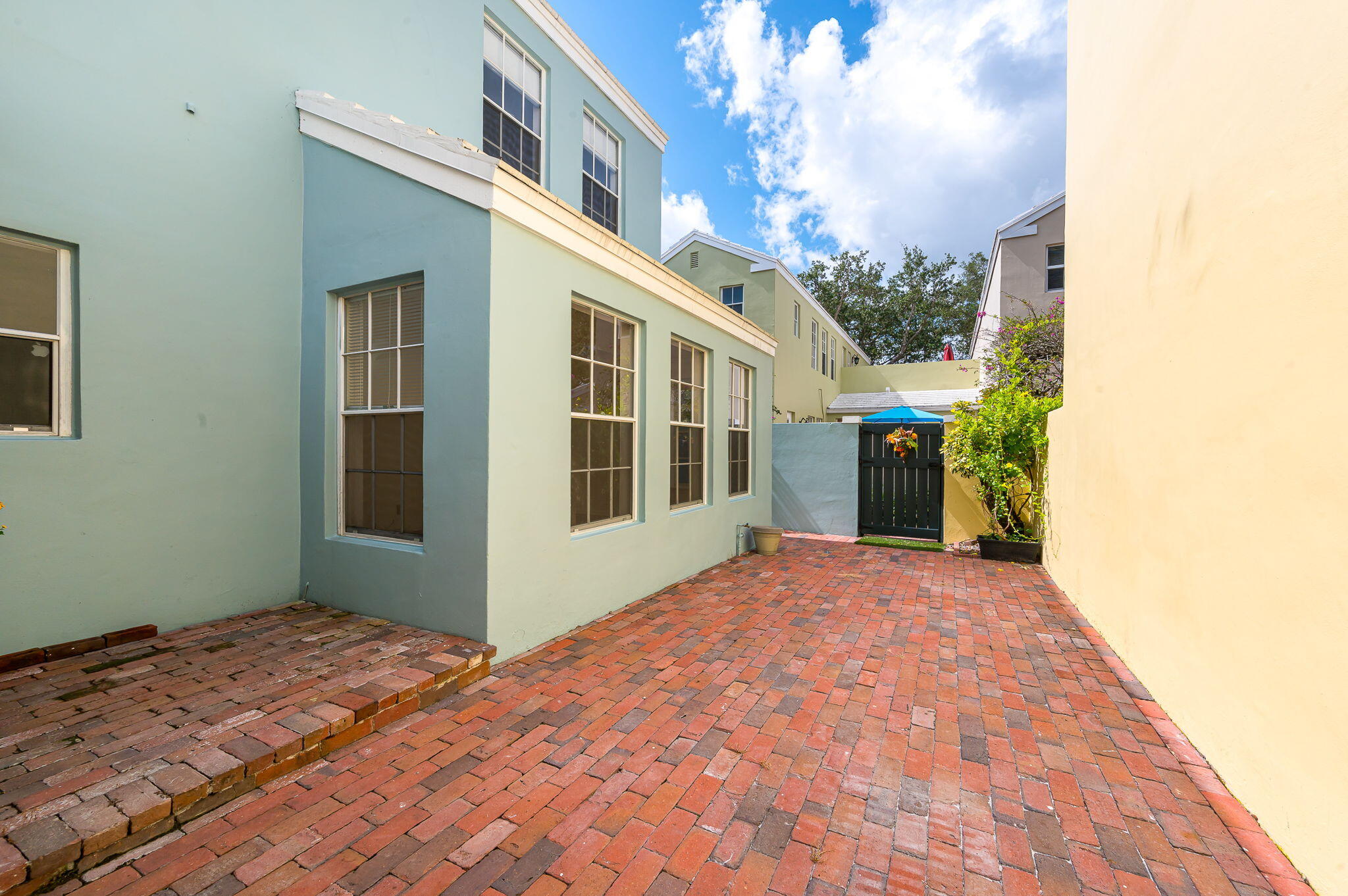 5908 Catesby Street Boca Raton, FL 33433 - Photo 15 of 32 21-web-or-mls-photo-21