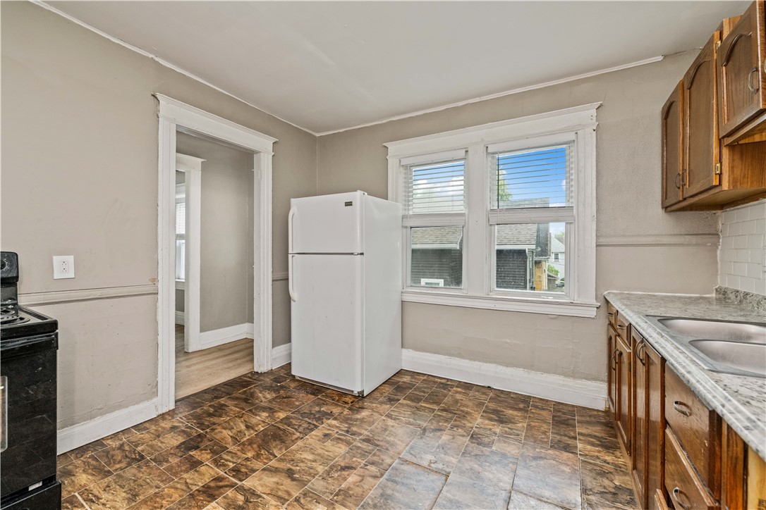 175 Bartlett Street Rochester, NY 14611 - Photo 19 of 43