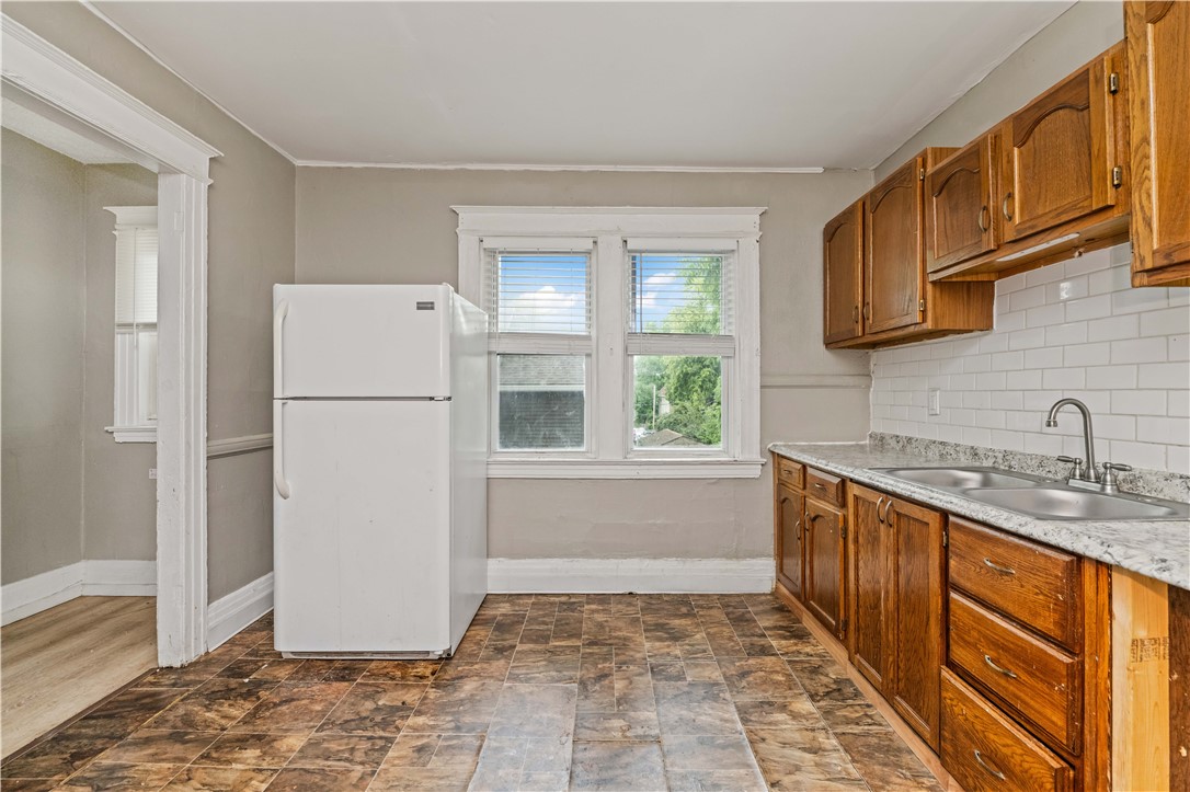 175 Bartlett Street Rochester, NY 14611 - Photo 20 of 43