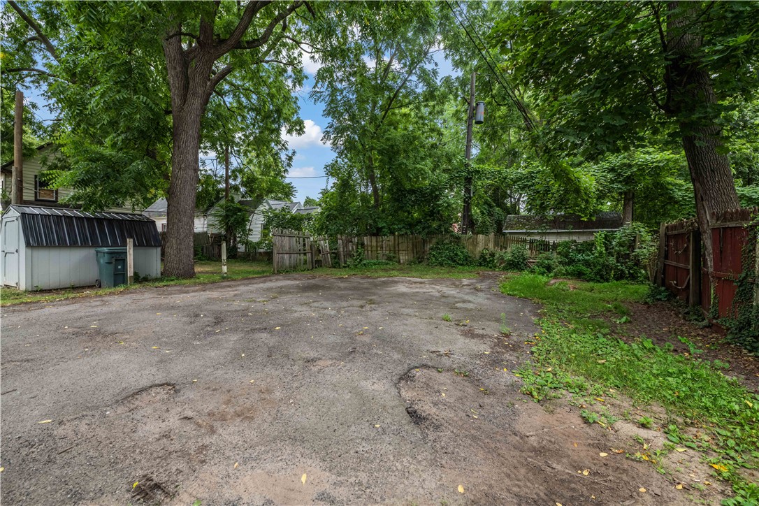 175 Bartlett Street Rochester, NY 14611 - Photo 40 of 43