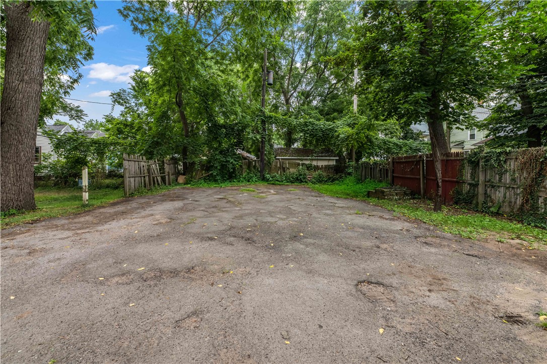 175 Bartlett Street Rochester, NY 14611 - Photo 41 of 43