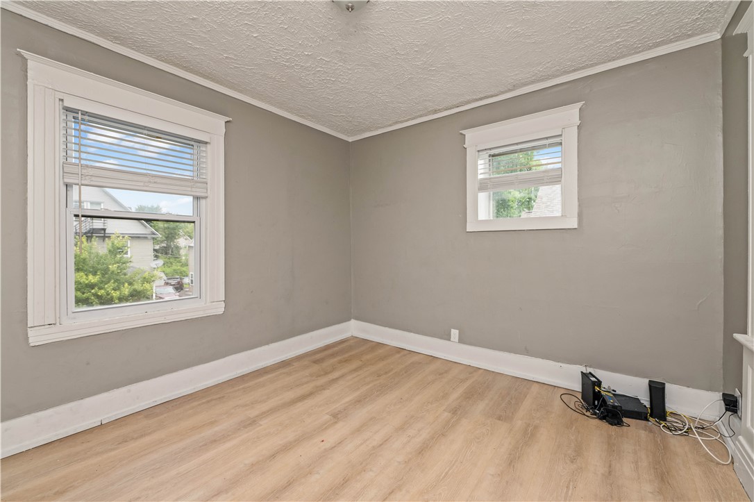 175 Bartlett Street Rochester, NY 14611 - Photo 6 of 43