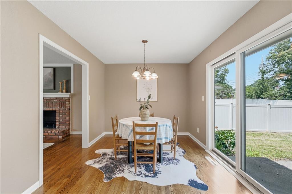305 Southwest Marion Lane Lee's Summit, MO 64081 - Photo 13 of 39