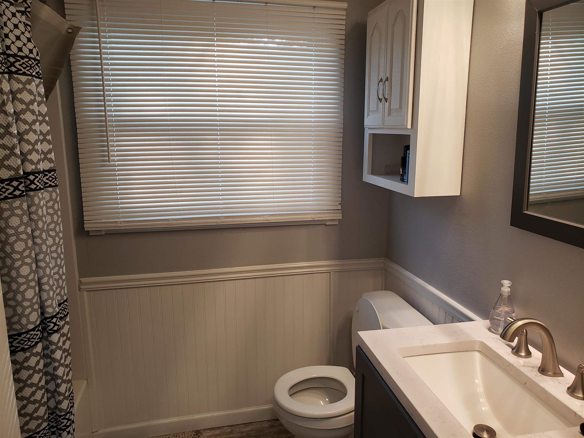 404 East Green Street Butler, IN 46721 - Photo 11 of 25