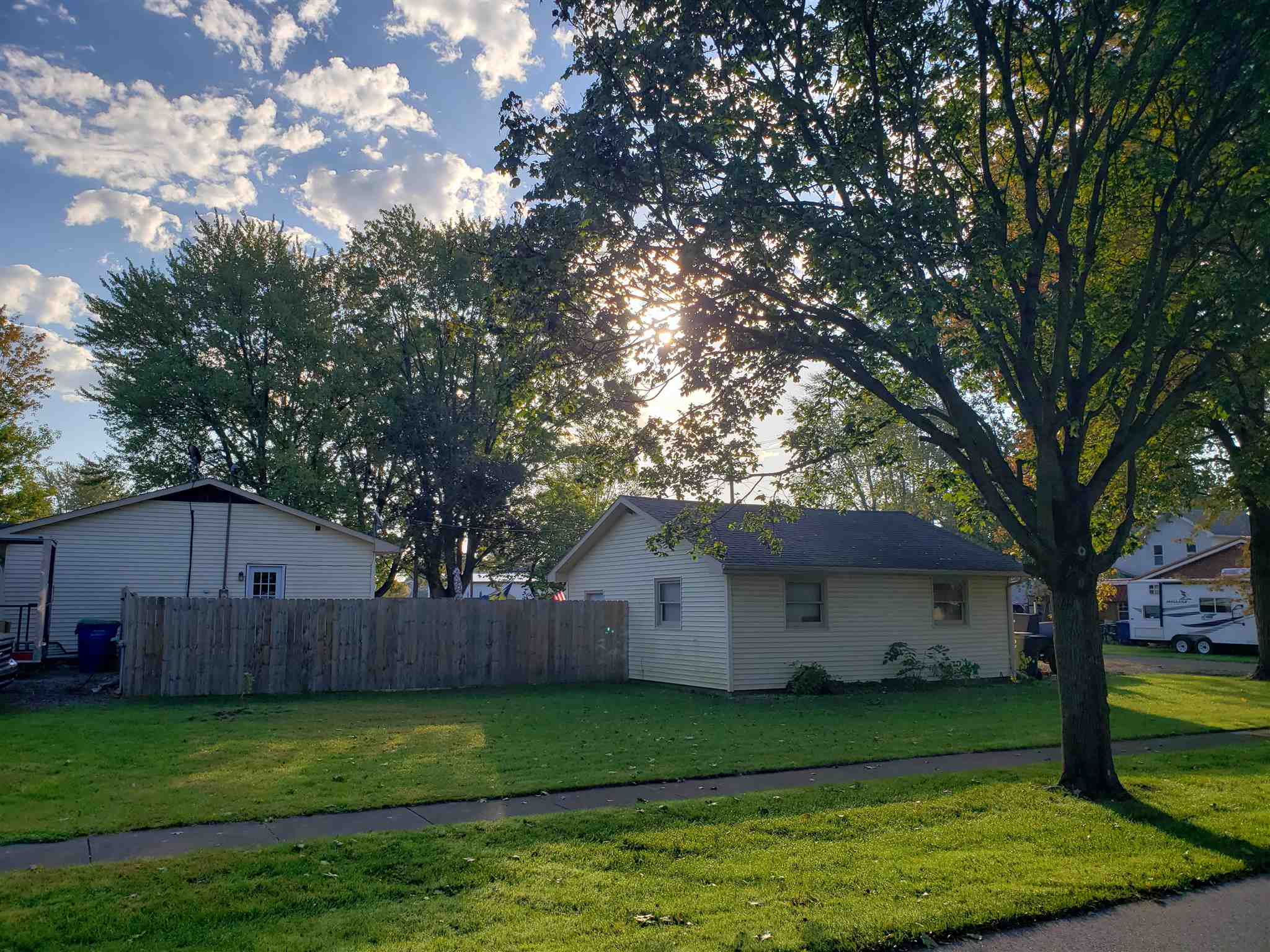 404 East Green Street Butler, IN 46721 - Photo 23 of 25