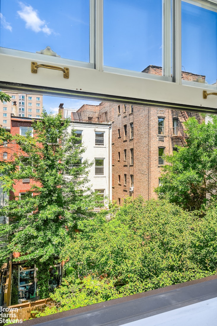 111 East 10th Street, Unit 5 Manhattan, NY 10003 - Photo 3 of 21