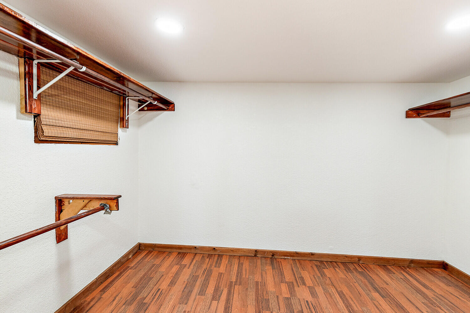 5916 Tunnel Loop Road Grants Pass, OR 97526 - Photo 25 of 65 a view of a room with wooden floor and fan