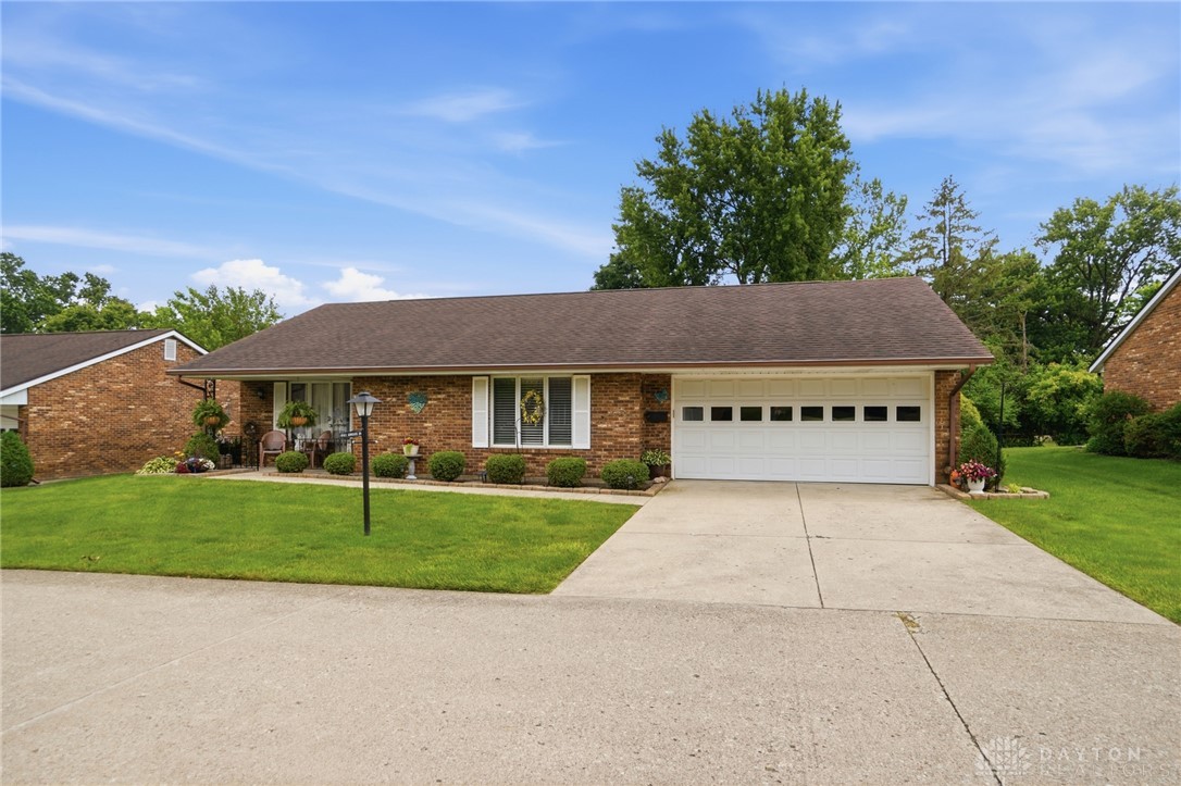 1043 Armsgate Road Springfield, OH 45503 - Photo 5 of 43