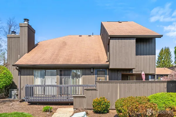 $579,900 | 544 Westgate Drive, Edison, NJ 08820