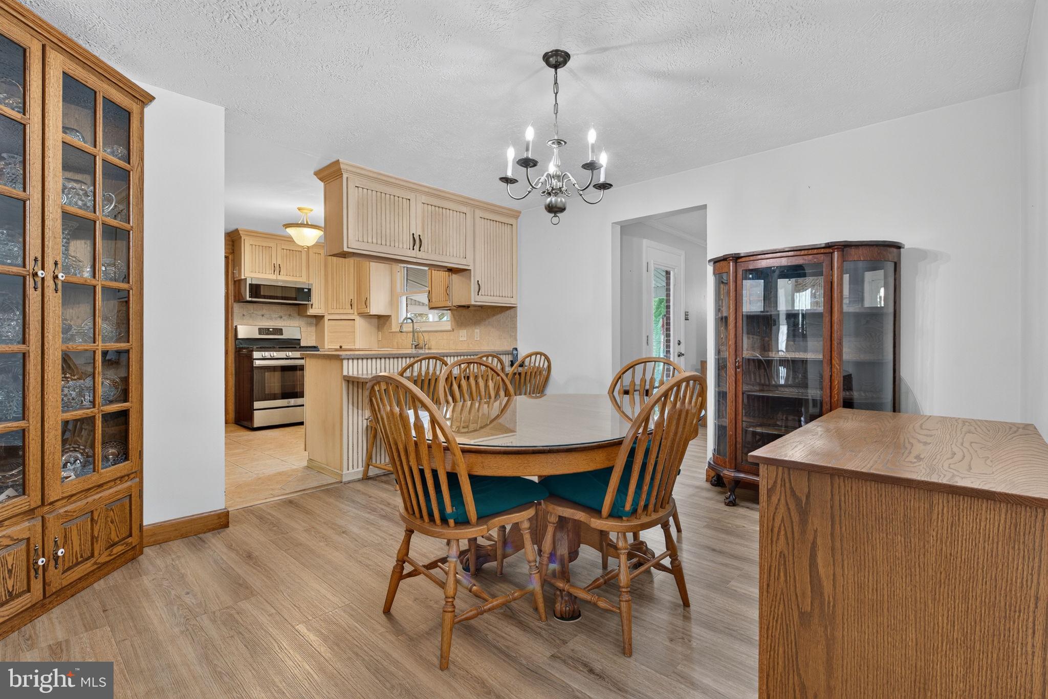 2274 Maple Road York, PA 17408 - Photo 9 of 37 Gallery Image 9