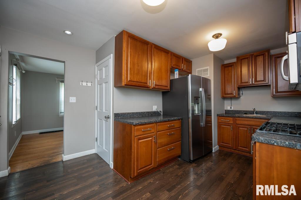 122 East Cherry Ridge Road Peoria, IL 61614 - Photo 24 of 34