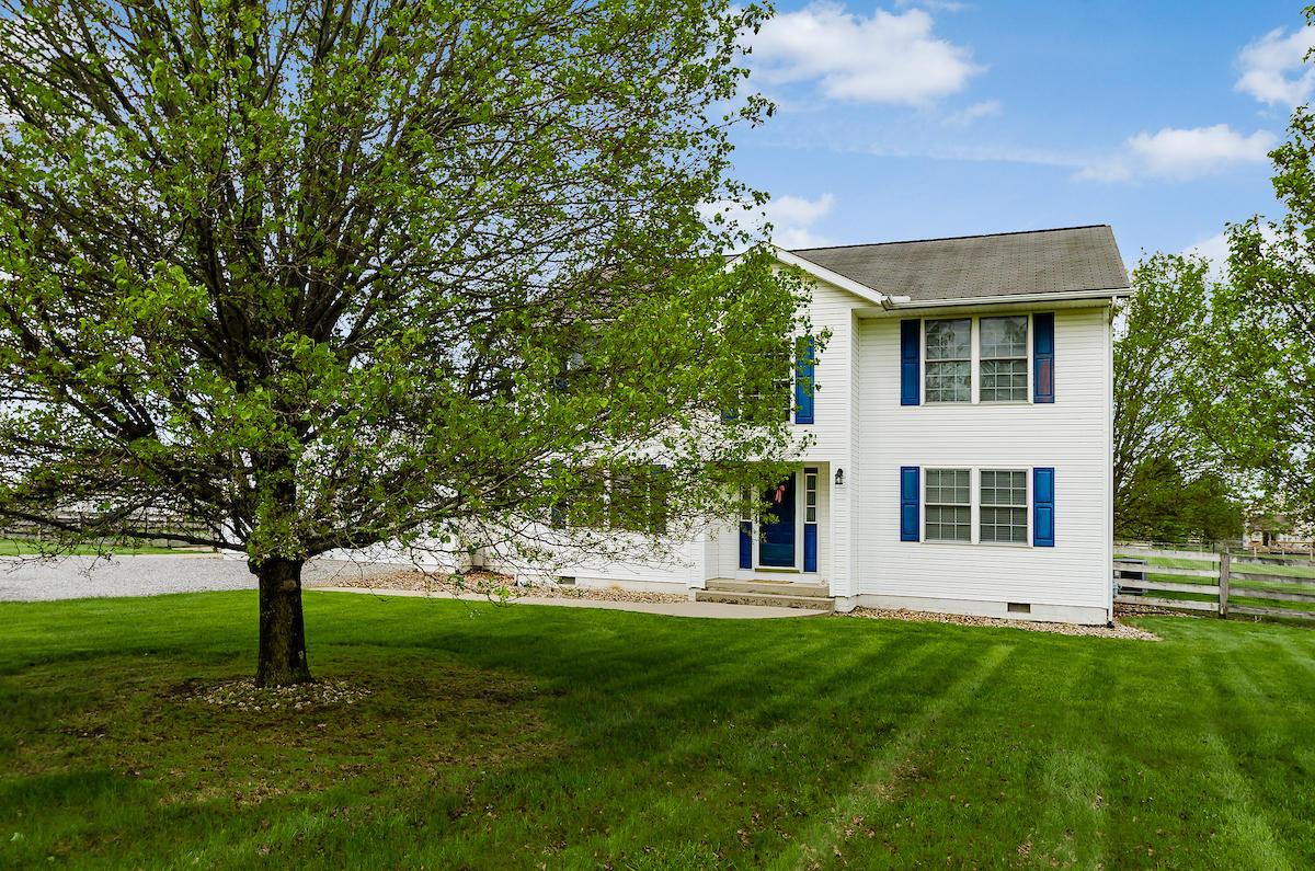 3821 Panhandle Road Delaware, OH 43015 - Photo 3 of 35