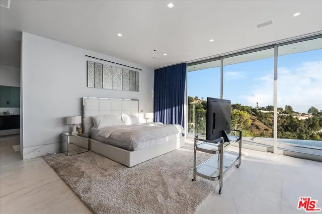 $85,000 | 1620 Carla Ridge, Beverly Hills, CA 90210