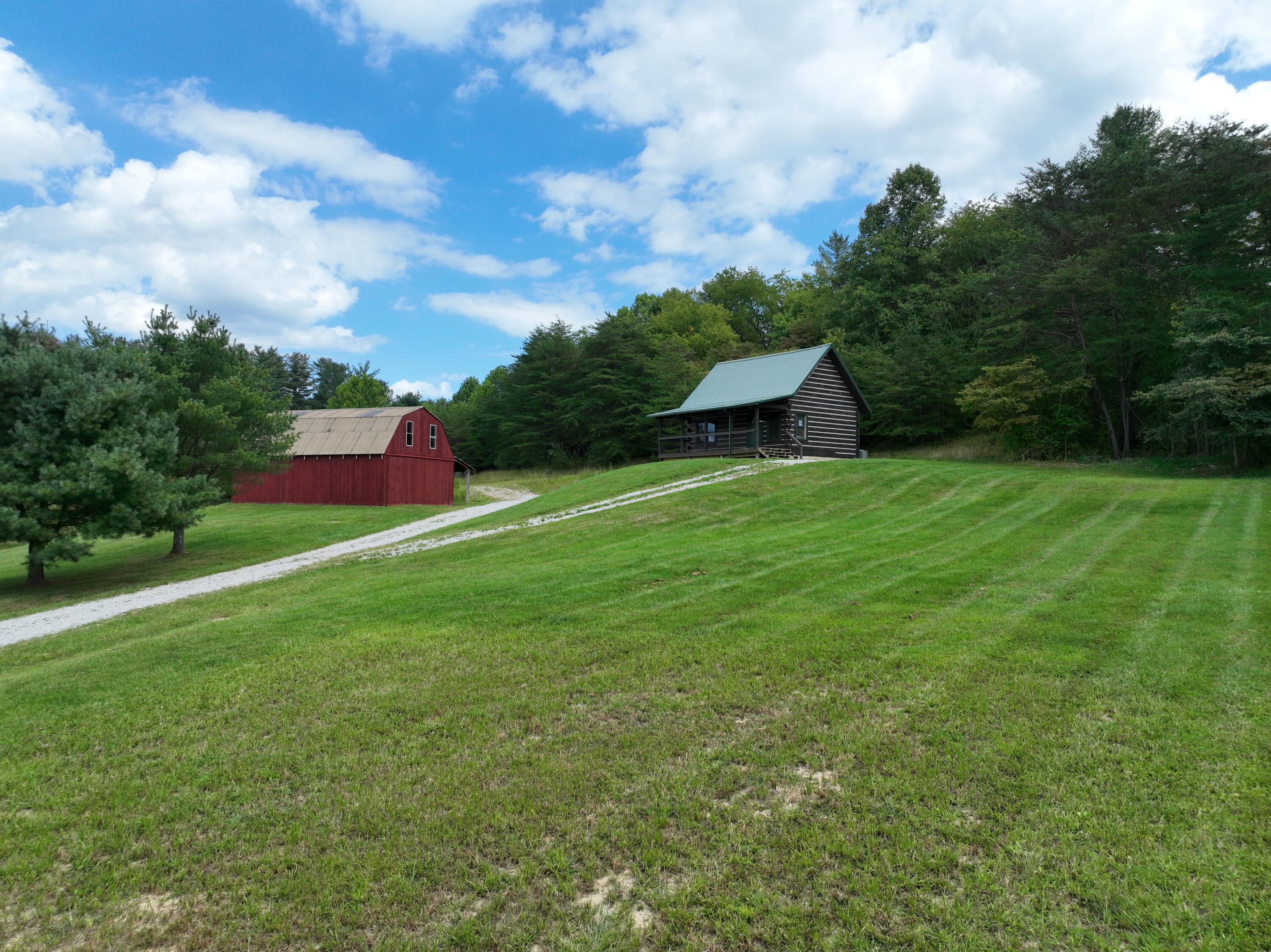 37462 Price Road Logan, OH 43138 - Photo 3 of 38