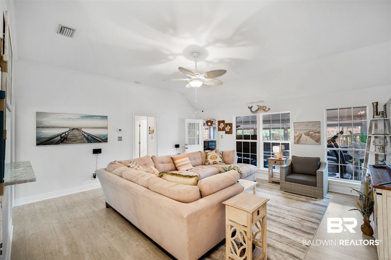 10389 South Side Loop Fairhope, AL 36532 - Photo 5 of 46 Living Room