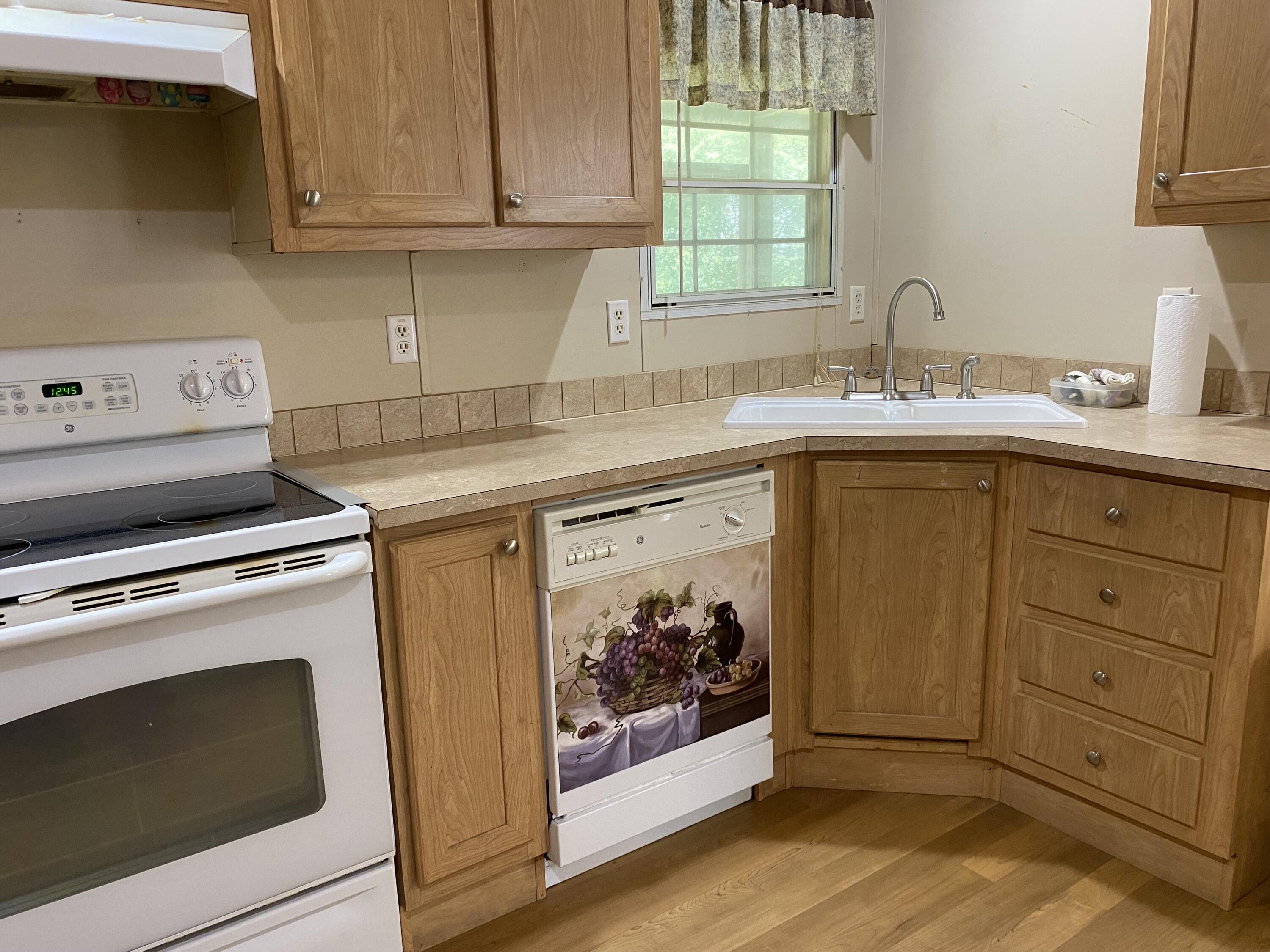 107 Dunwoody Road LaFayette, GA 30728 - Photo 5 of 13 4