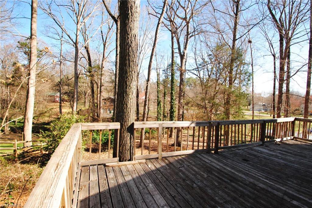 640 Drumheller Road Clemmons, NC 27012 - Photo 4 of 16 Deck