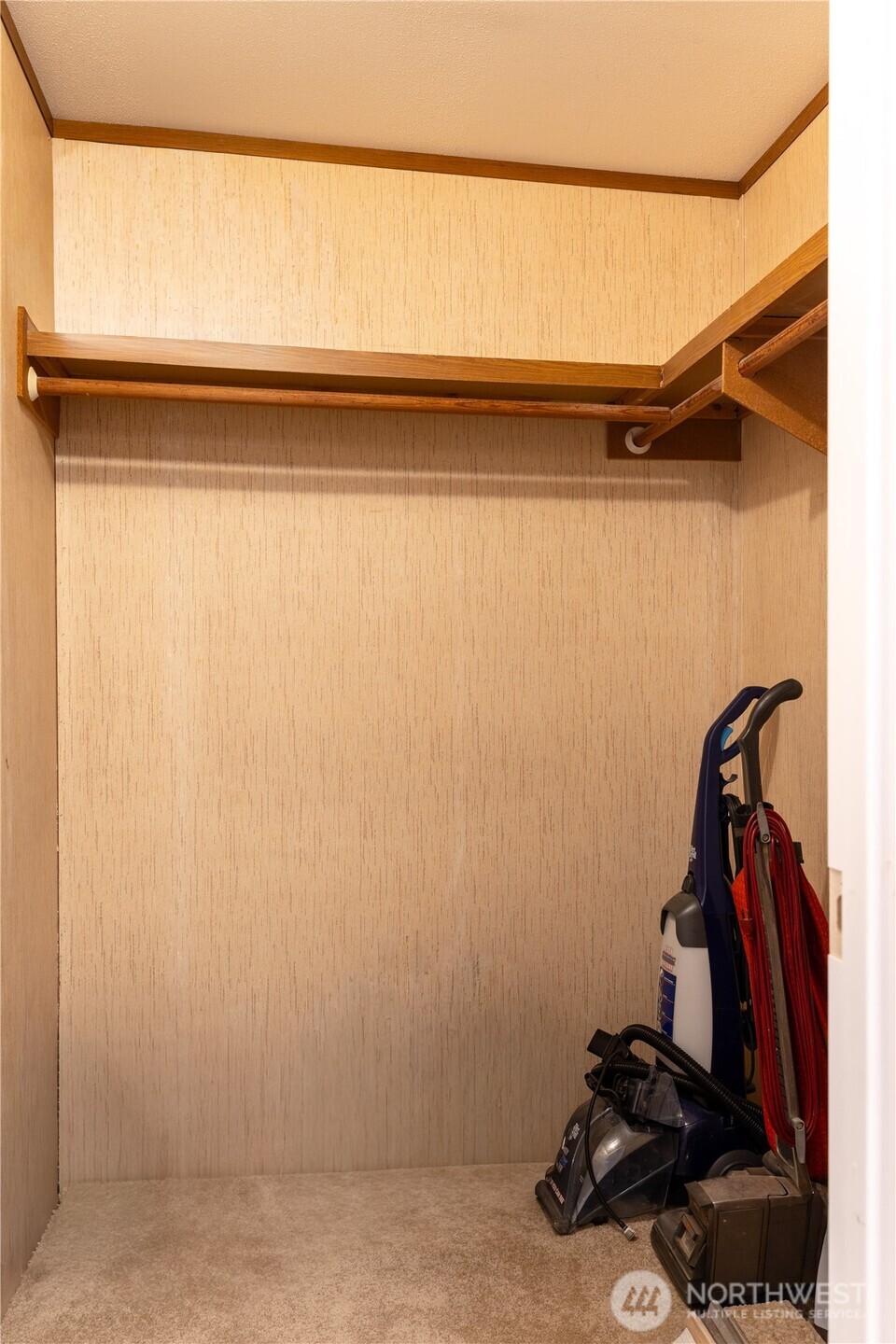 8915 Wilkensen Road Southeast, Unit 9B Yelm, WA 98597 - Photo 25 of 37 a view of a closet