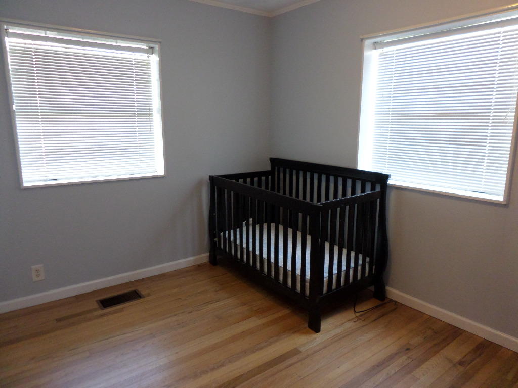 132 Euclid Circle Oak Ridge, TN 37830 - Photo 14 of 24 Bedroom 2