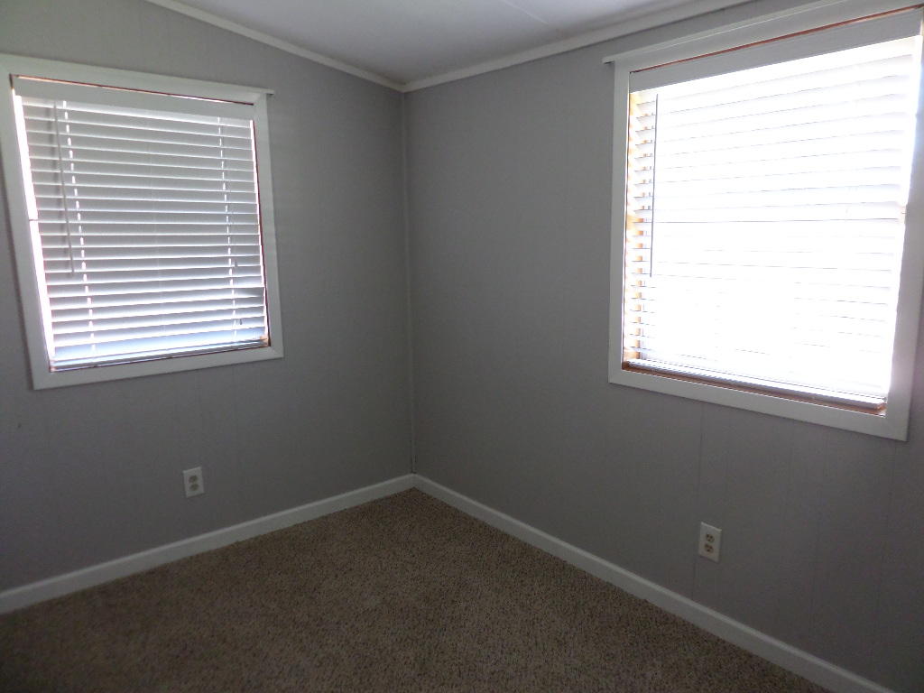 132 Euclid Circle Oak Ridge, TN 37830 - Photo 16 of 24 Bedroom 3