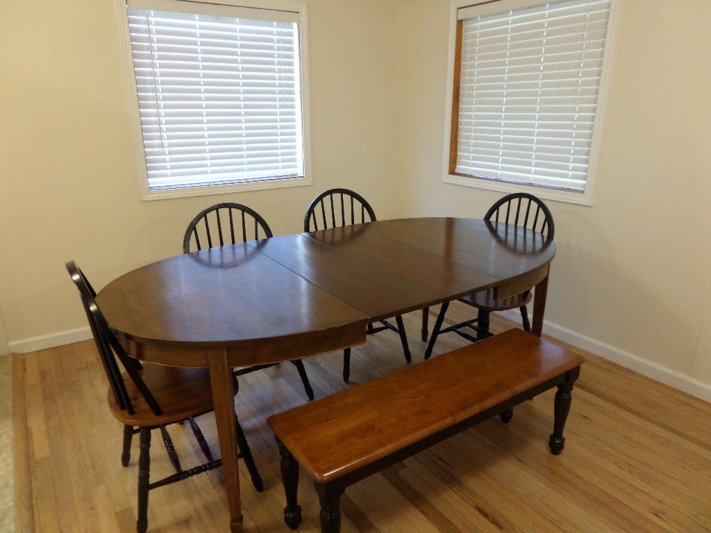 132 Euclid Circle Oak Ridge, TN 37830 - Photo 9 of 24 Dining room 2