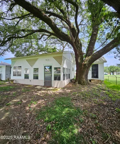 $85,000 | 514 Front Street, Krotz Springs, LA 70750