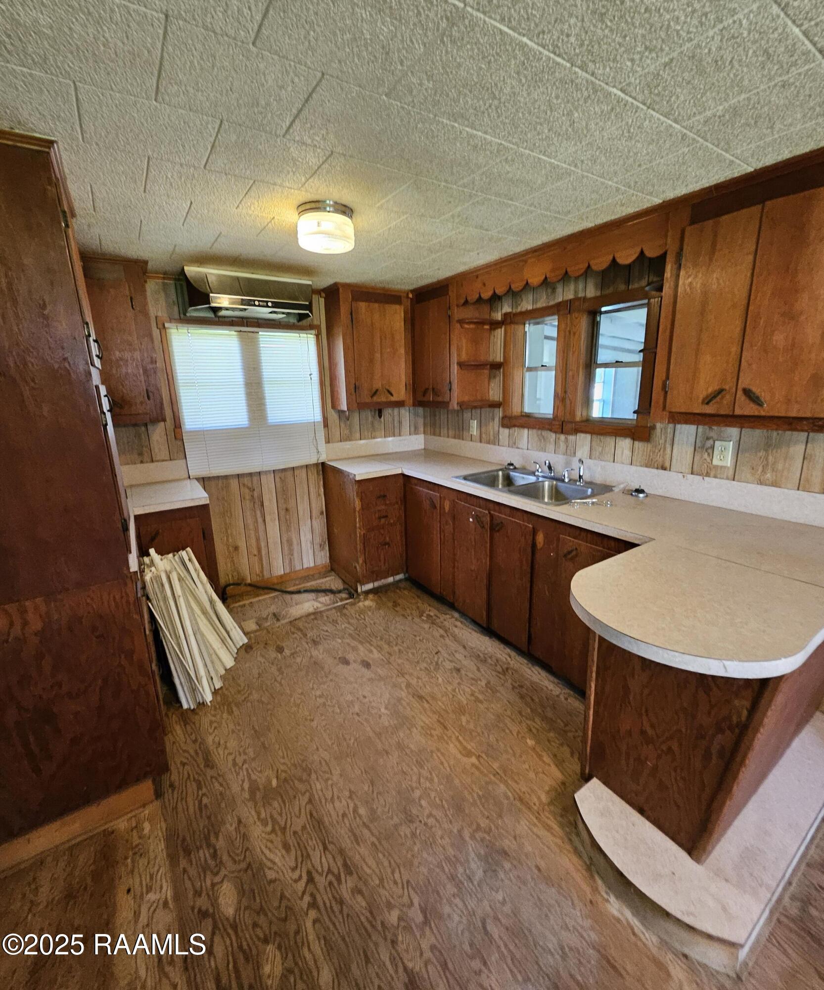 514 Front Street Krotz Springs, LA 70750 - Photo 6 of 46 KITCHEN
