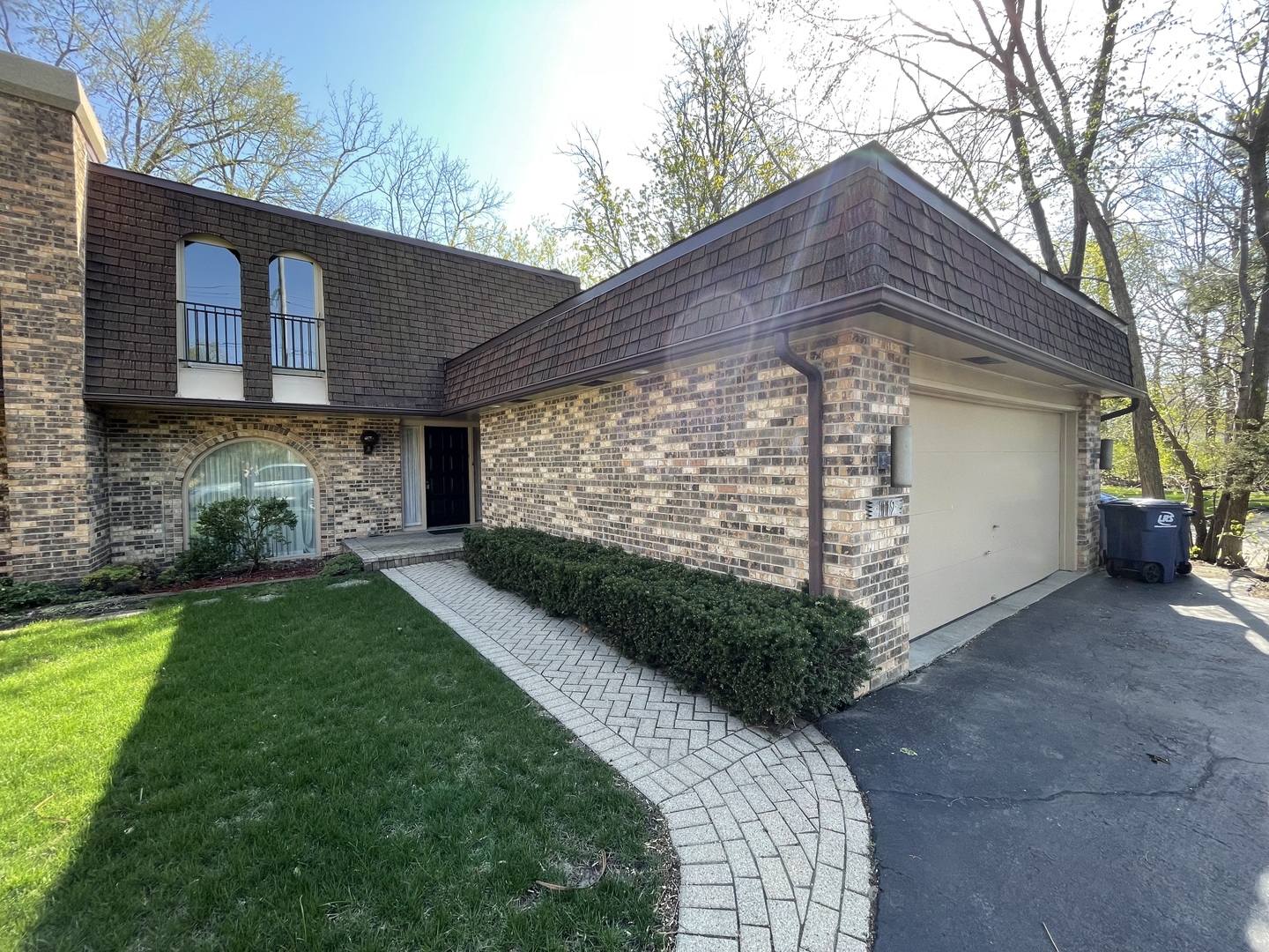 1119 Deerfield Road Deerfield, IL 60015 - Photo 2 of 30 a front view of house with yard