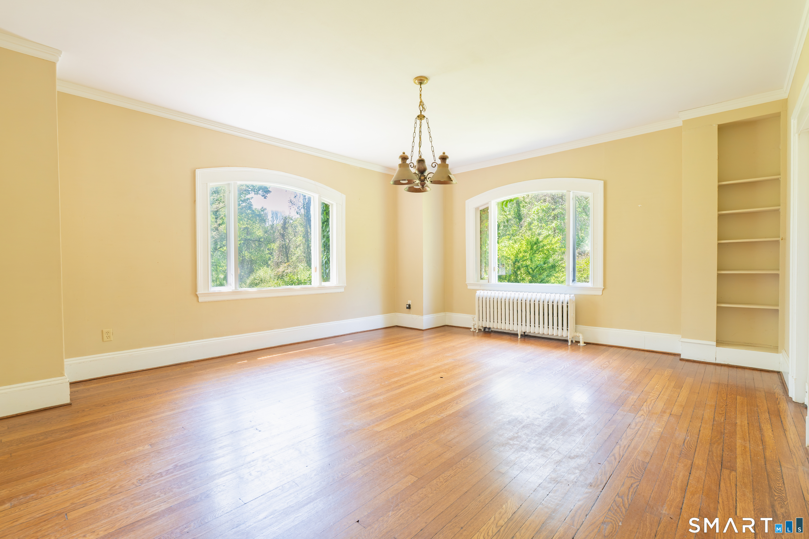 95 Beecher Road Woodbridge, CT 06525 - Photo 5 of 39