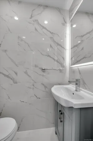 $4,100 | 609 Ovington Avenue, Unit 1 | Bay Ridge