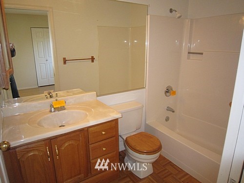 2336 Southeast 8th Place Renton, WA 98057 - Photo 18 of 20