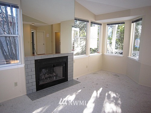 2336 Southeast 8th Place Renton, WA 98057 - Photo 5 of 20
