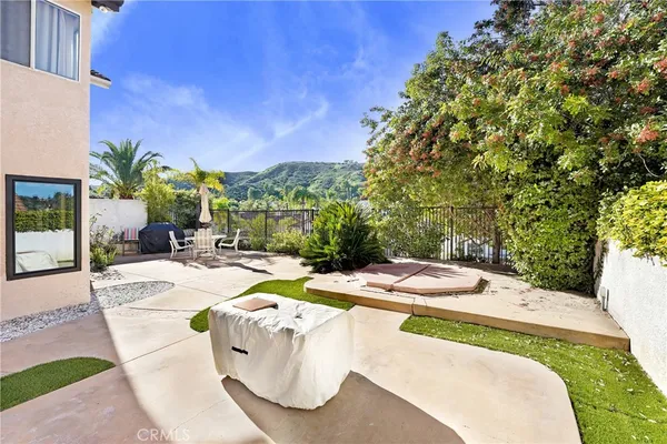 $6,800 | 3739 Calle Jazmin, Calabasas, CA 91302
