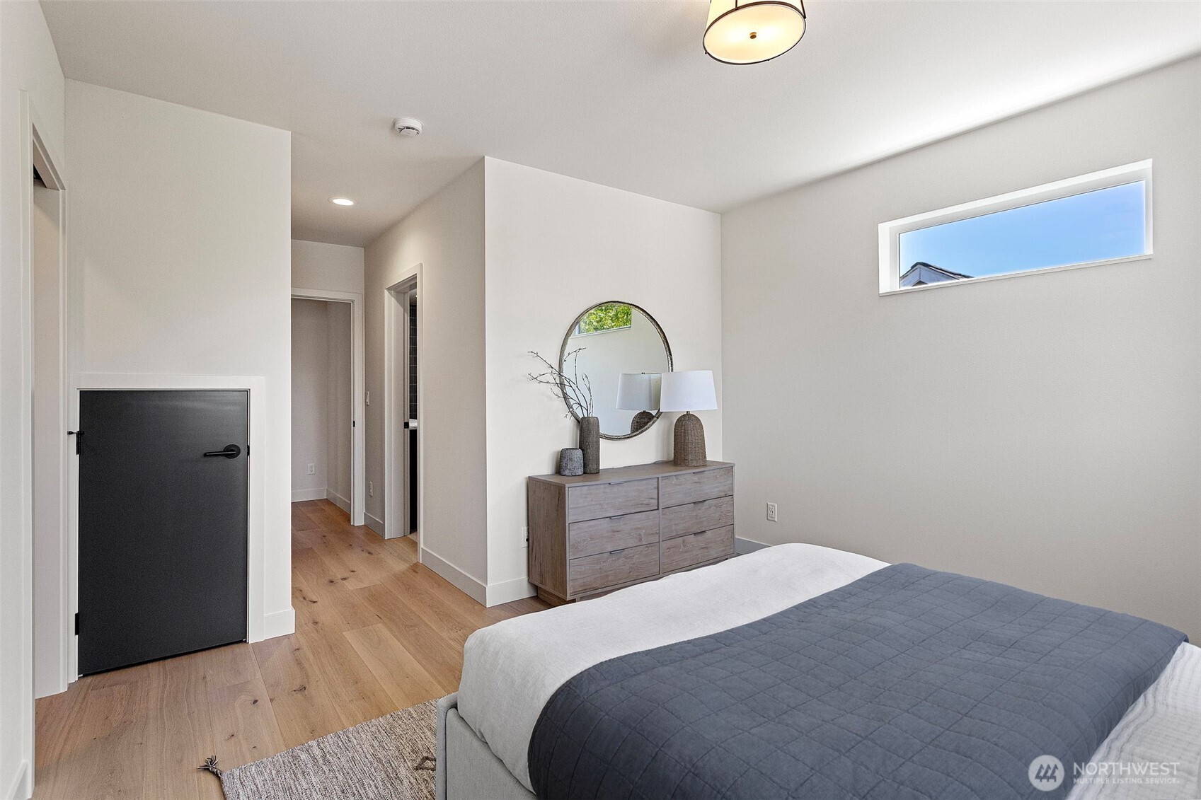 4432 Dayton Avenue North Seattle, WA 98103 - Photo 31 of 38
