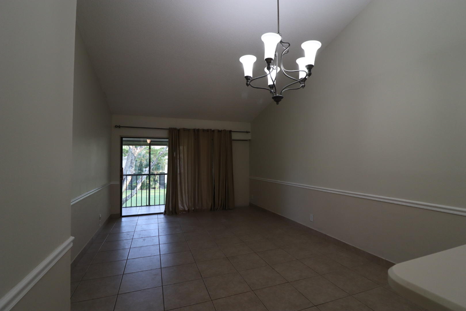 3939 Northeast 5th Avenue, Unit E201 Boca Raton, FL 33431 - Photo 27 of 36 10778731088_IMG_2619