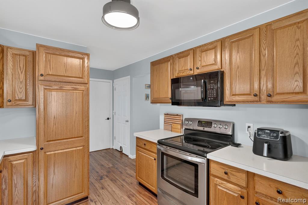 5521 Independence Colony Road Grand Blanc, MI 48439 - Photo 17 of 45
