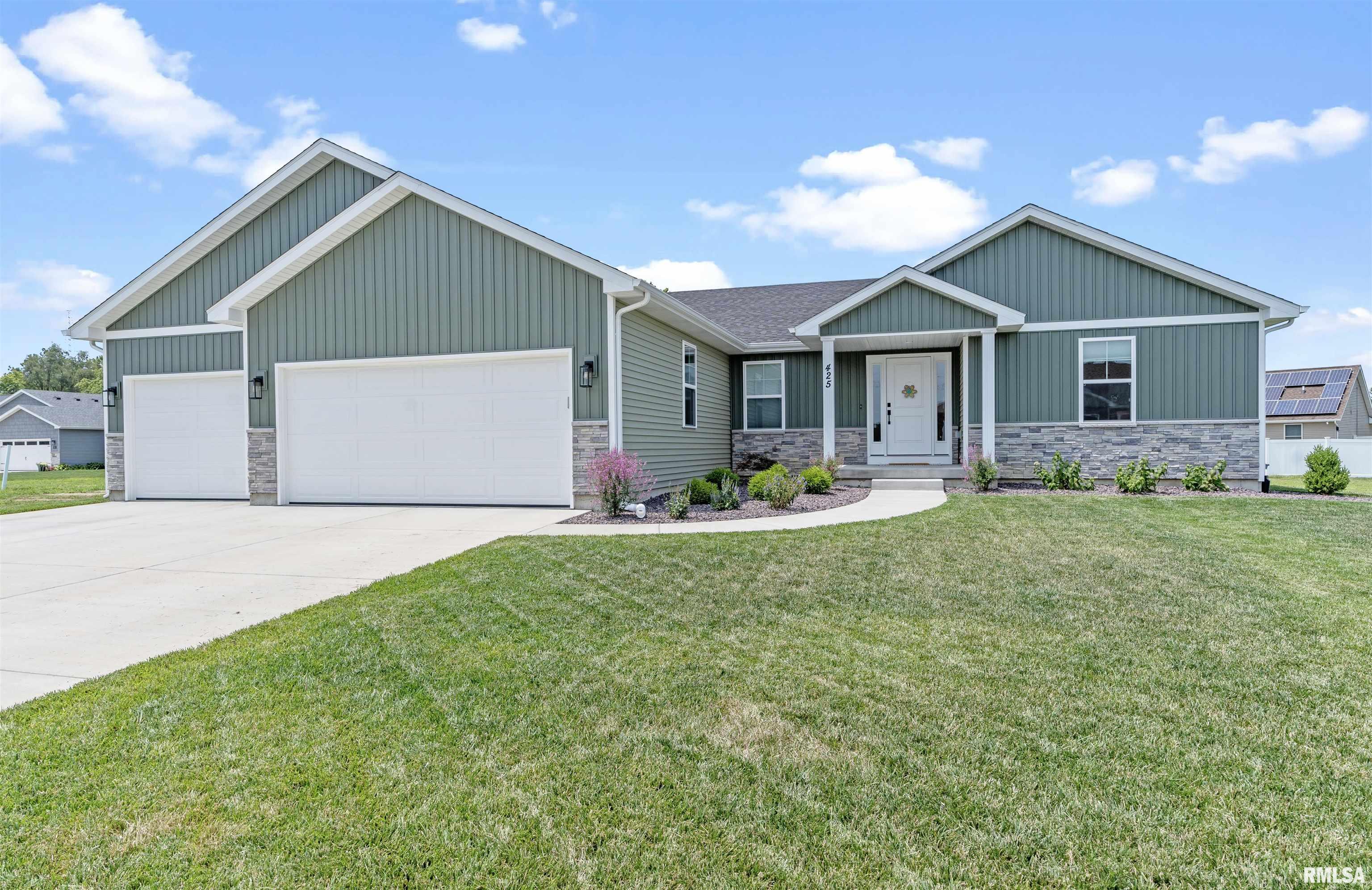 425 Waterwheel Drive Rochester, IL 62563 - Photo 1 of 29