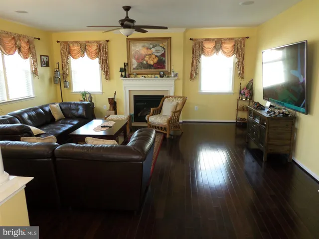 $4,200 | 16318 Boatswain Circle, Woodbridge, VA 22191