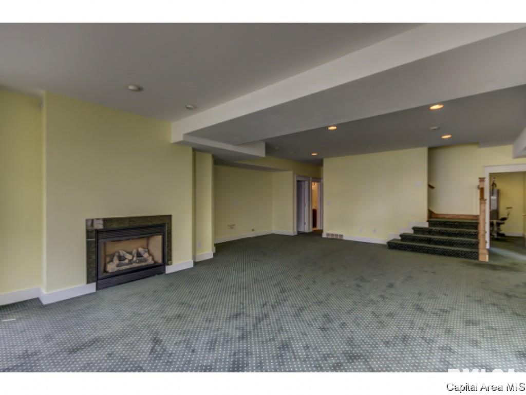 33 Wienold Lane Springfield, IL 62711 - Photo 14 of 29 Gallery Image 14