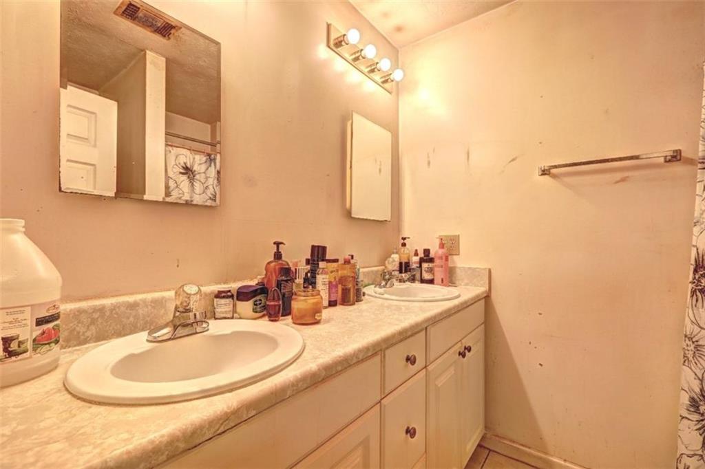 241 Ash Street Social Circle, GA 30025 - Photo 7 of 20