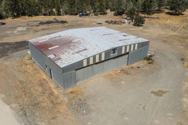 a view of the terrace of the house