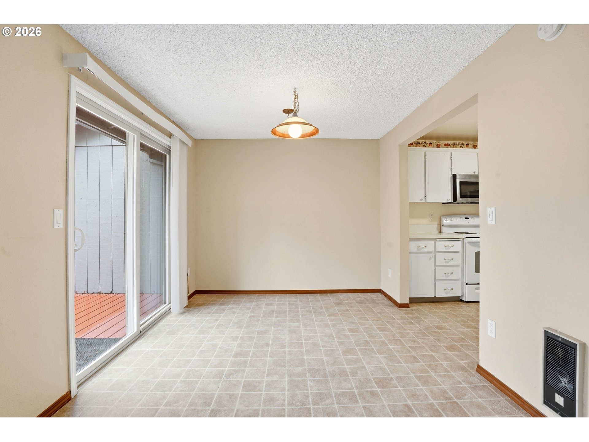 2941 Northeast 13th Street Gresham, OR 97030 - Photo 14 of 32 Dining Room