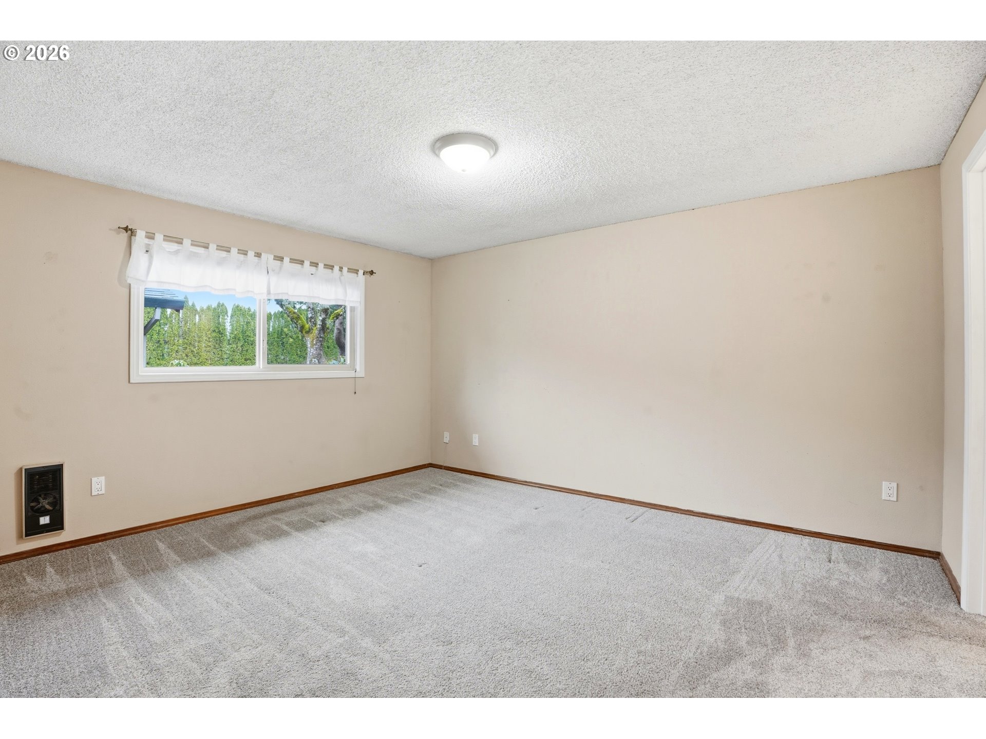 2941 Northeast 13th Street Gresham, OR 97030 - Photo 18 of 32 Bedroom, Primary