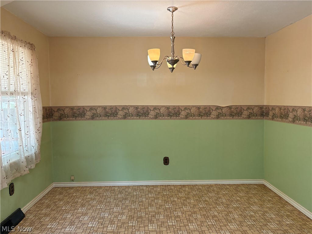 1864 Clyde Road Madison, OH 44057 - Photo 6 of 25 Eat in Kitchen